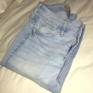 Hollister light wash jeans !